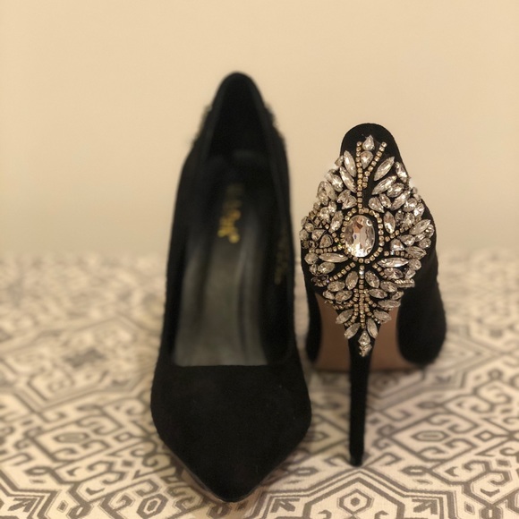 Heels - Picture 5 of 6